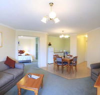 Abbey Beach Resort - Lightning Ridge Tourism