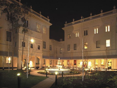 Adina Apartment Hotel Adelaide Treasury - Lightning Ridge Tourism 3