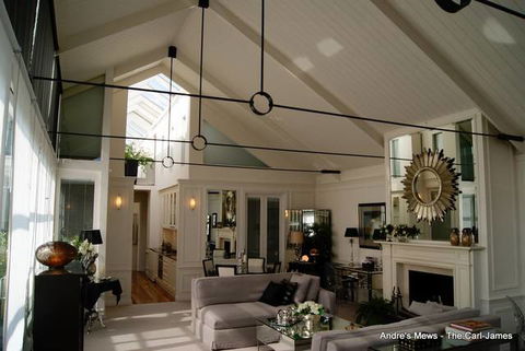 Andre's Mews - Lightning Ridge Tourism 4