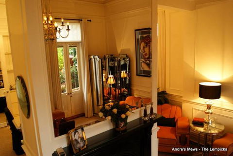 Andre's Mews - Lightning Ridge Tourism 5