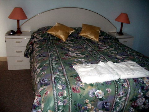 Ashwood Park Bed & Breakfast - Lightning Ridge Tourism 2