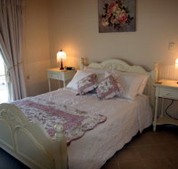 Barossa Vineyard Cottages - Lightning Ridge Tourism