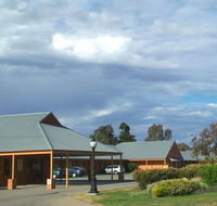 Bishop's Lodge Motor Inn - Lightning Ridge Tourism