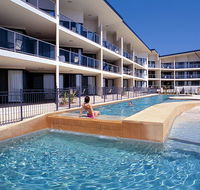 Boathouse Resort Tea Gardens - Lightning Ridge Tourism