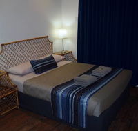 Broome Beach Resort - Lightning Ridge Tourism