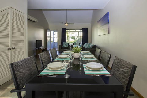 Broome Beach Resort - Lightning Ridge Tourism 2