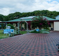 Busselton Marina Bed  Breakfast - Lightning Ridge Tourism