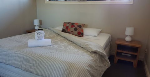 A'Montego Mermaid Beach Motel - Lightning Ridge Tourism 2