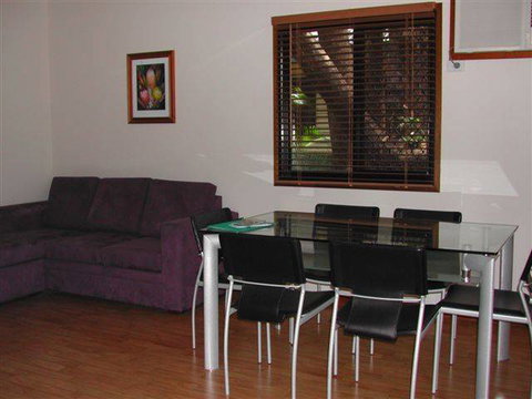 Discovery Holiday Parks - Darwin - Lightning Ridge Tourism 1