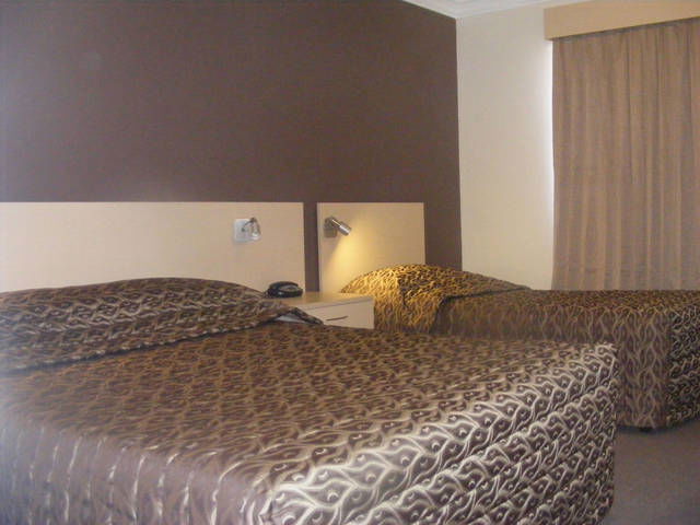  Lightning Ridge Tourism