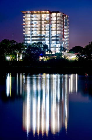 Edge Apartment Hotel - Lightning Ridge Tourism 1