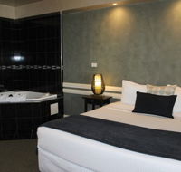 Fairways Resort - Lightning Ridge Tourism