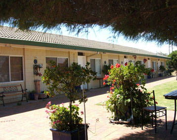 Gilgandra Lodge Motel - Lightning Ridge Tourism 0