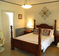 Inn the Tuarts Guest Lodge Busselton - Lightning Ridge Tourism