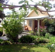 Kemeys Mountain Hideaway - Lightning Ridge Tourism