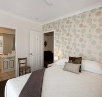 Mt Coolum Retreat 'A Bed  Breakfast' - Lightning Ridge Tourism