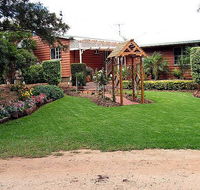 Mulanah Gardens BB Cottages/Wedding Venue - Lightning Ridge Tourism