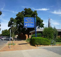 Nicholas Royal Motel - Lightning Ridge Tourism