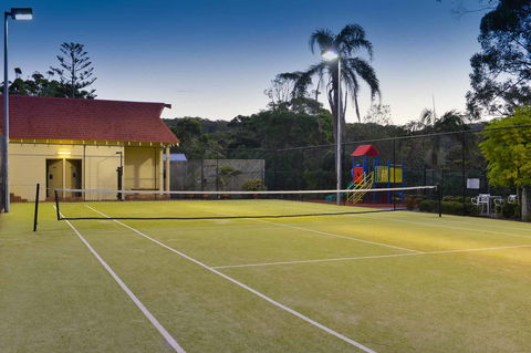 Pacific Palms Resort - Lightning Ridge Tourism 8