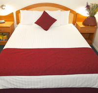 Pegasus Motor Inn - Lightning Ridge Tourism