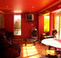 Peppers Over The Lake - Lightning Ridge Tourism