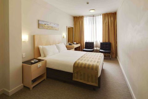 Quality Hotel Ambassador Perth - Lightning Ridge Tourism 6
