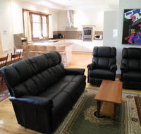 Pinkerton Hill Naracoorte Cottages - Lightning Ridge Tourism