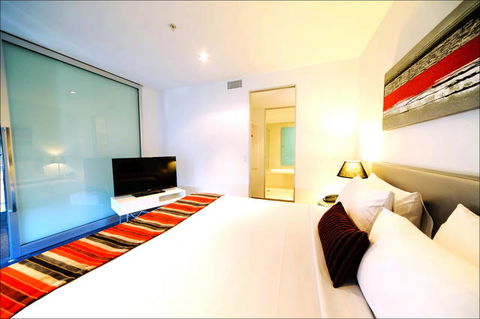 Q1 Resort & Spa - Lightning Ridge Tourism 11