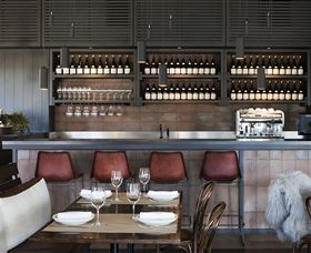 Polperro Winery Luxury Accommodation - Lightning Ridge Tourism 3