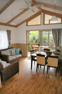 Seven Mile Beach Holiday Park - Lightning Ridge Tourism 3