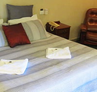 Sisleys Motel - Lightning Ridge Tourism