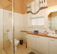 Sojourn on Gale Bed  Breakfast - Lightning Ridge Tourism