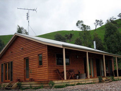 Strath Valley View B And B - Lightning Ridge Tourism 1