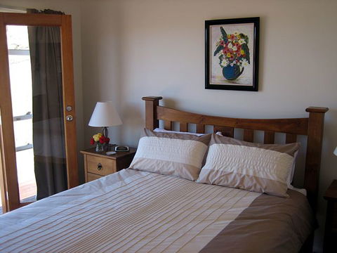 Strath Valley View B And B - Lightning Ridge Tourism 2