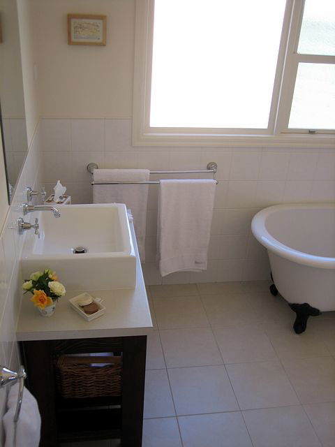 Strath Valley View B And B - Lightning Ridge Tourism 3