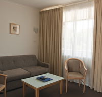 Taft Motor Inn - Lightning Ridge Tourism
