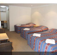 Tenterfield Tavern  Motor Inn - Lightning Ridge Tourism