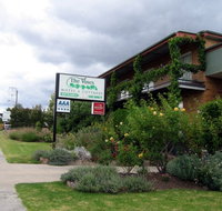The Vines Motel  Cottages - Lightning Ridge Tourism