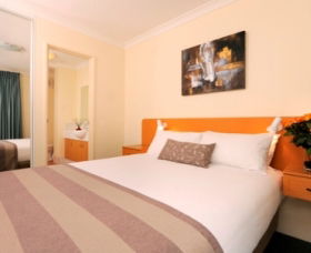 Assured Waterside Apartments - Lightning Ridge Tourism 1