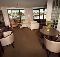 Pier 21 Apartment Hotel - Lightning Ridge Tourism