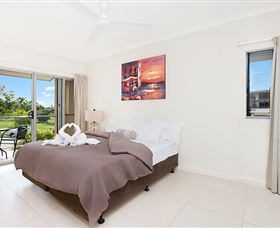 Bay View Luxury Waterfront Villa - Lightning Ridge Tourism 5