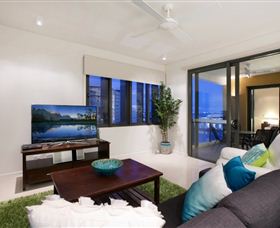 Darwin Holiday Apartments - Lightning Ridge Tourism 1
