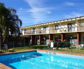 Econo Lodge Tamworth - Lightning Ridge Tourism 2
