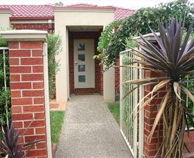 Villa On Nathan - Lightning Ridge Tourism 0