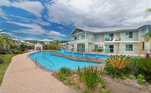Pacific Blue 358 - Lightning Ridge Tourism 6