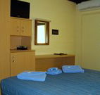 Benjamin Singleton Motel - Singleton - Lightning Ridge Tourism
