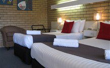 Golden Harvest Motor Inn - Moree - Lightning Ridge Tourism 1