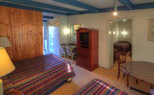 Marlborough Motor Inn - Cooma - Lightning Ridge Tourism 0