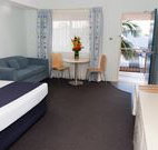 Shellharbour Village Motel - Shellharbour Village - Lightning Ridge Tourism