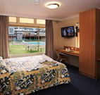 Sovereign Inn Cowra - Cowra - Lightning Ridge Tourism